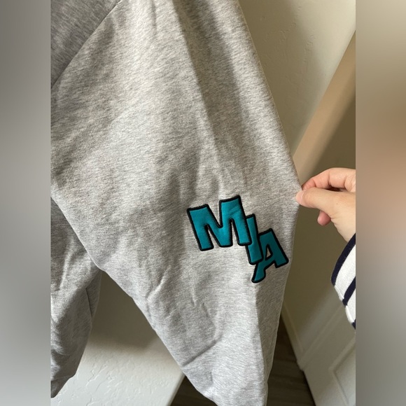 West by Erin Andrews|Heathered Gray Miami Dolphins Plus Size Full Zip Hoodie••• - Picture 11 of 16